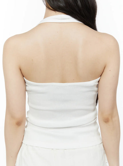 slim-ribbed-halter-top-iy511