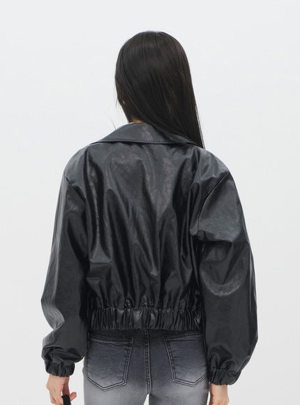 Veste courte en faux cuir J19