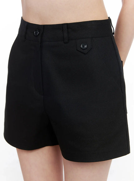 button-detail-cotton-shorts-im524