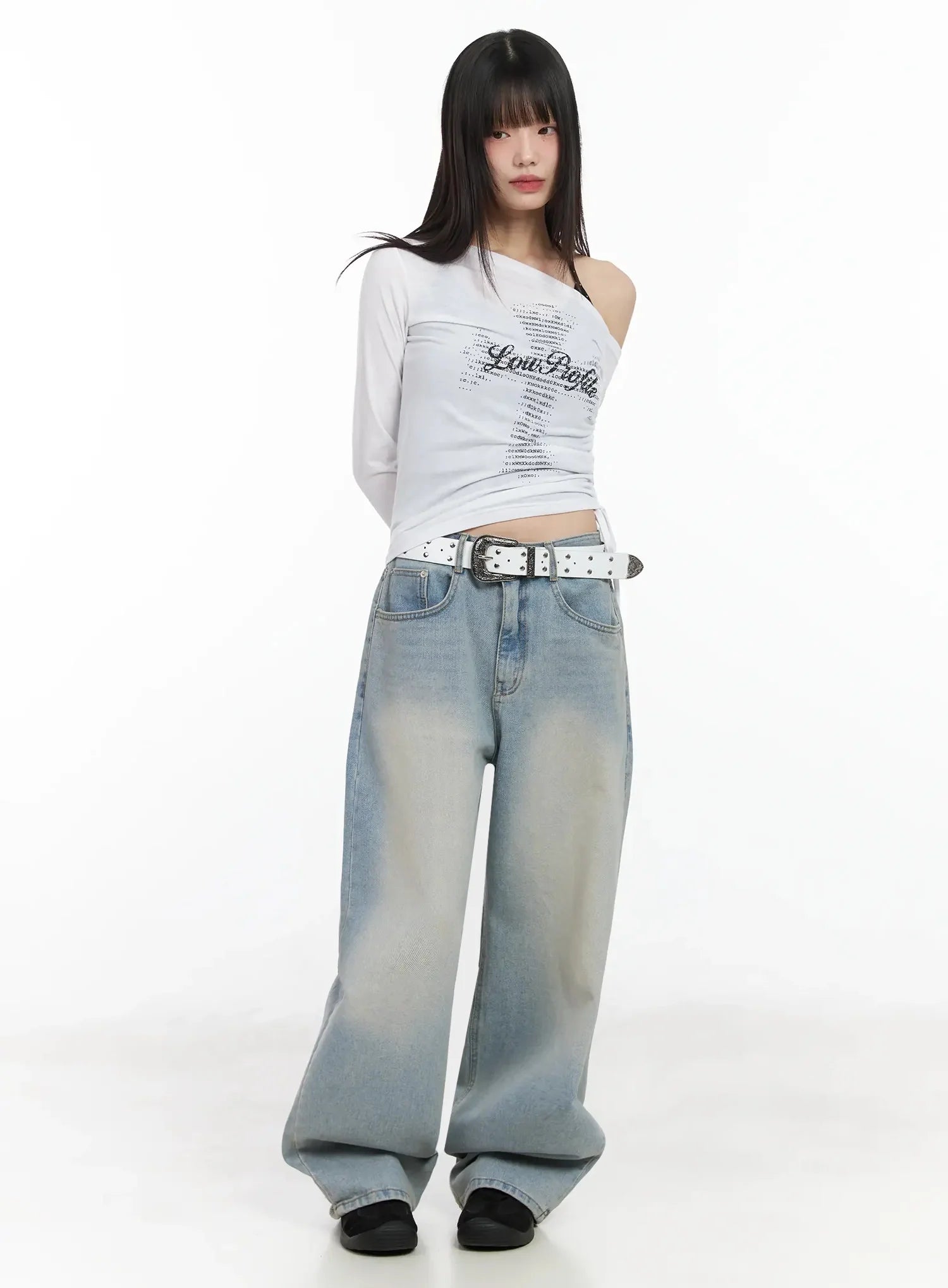 off-shoulder-graphic-crop-top-im523