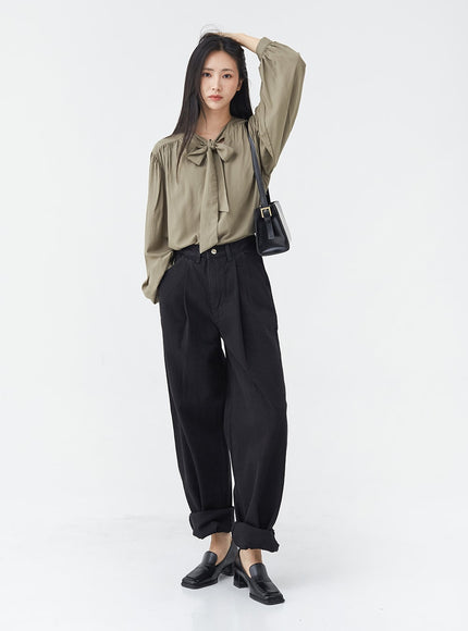 Pintuck Black Jeans OG18