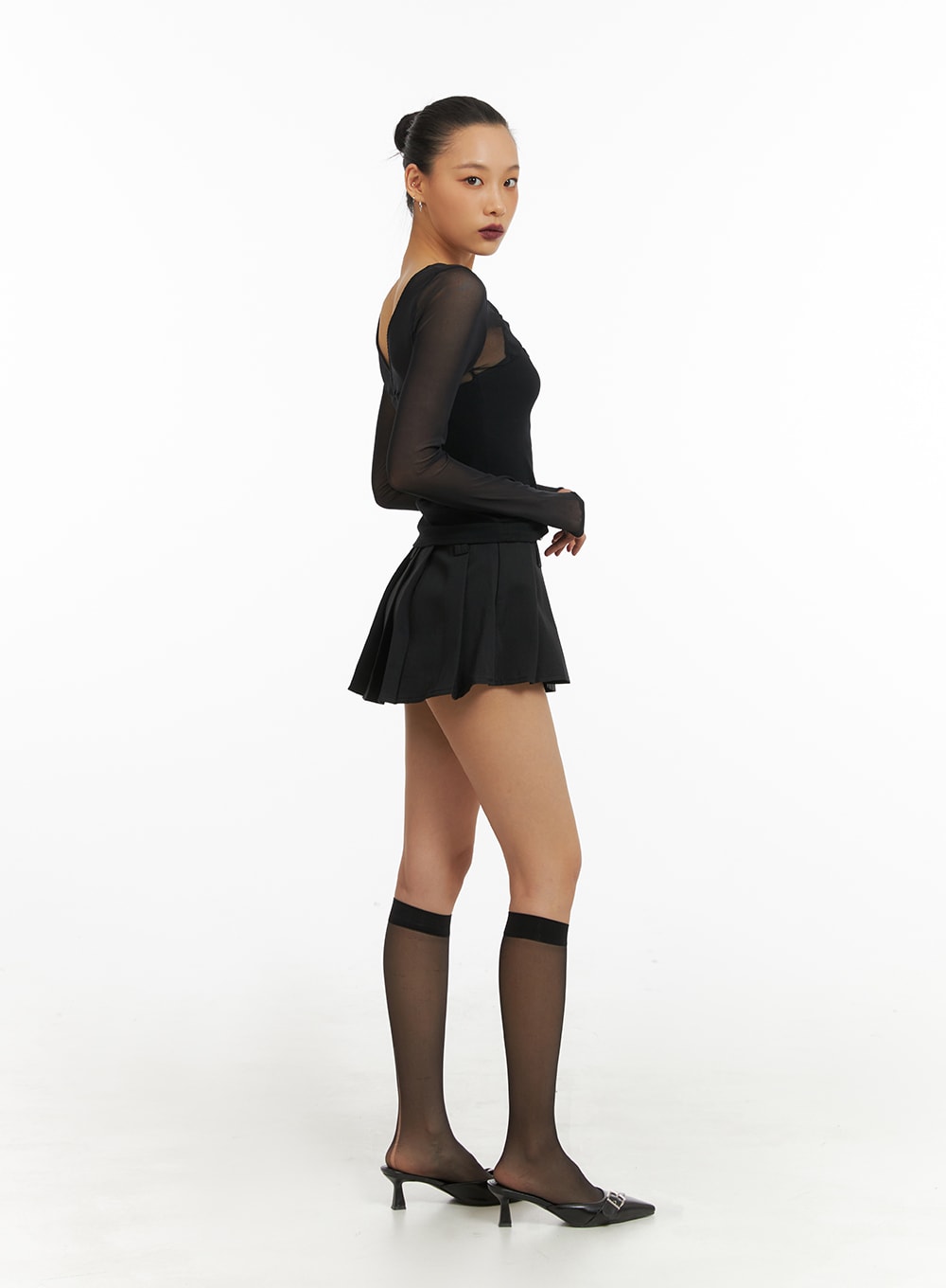 pleated-mini-skirt-with-belt-ia417