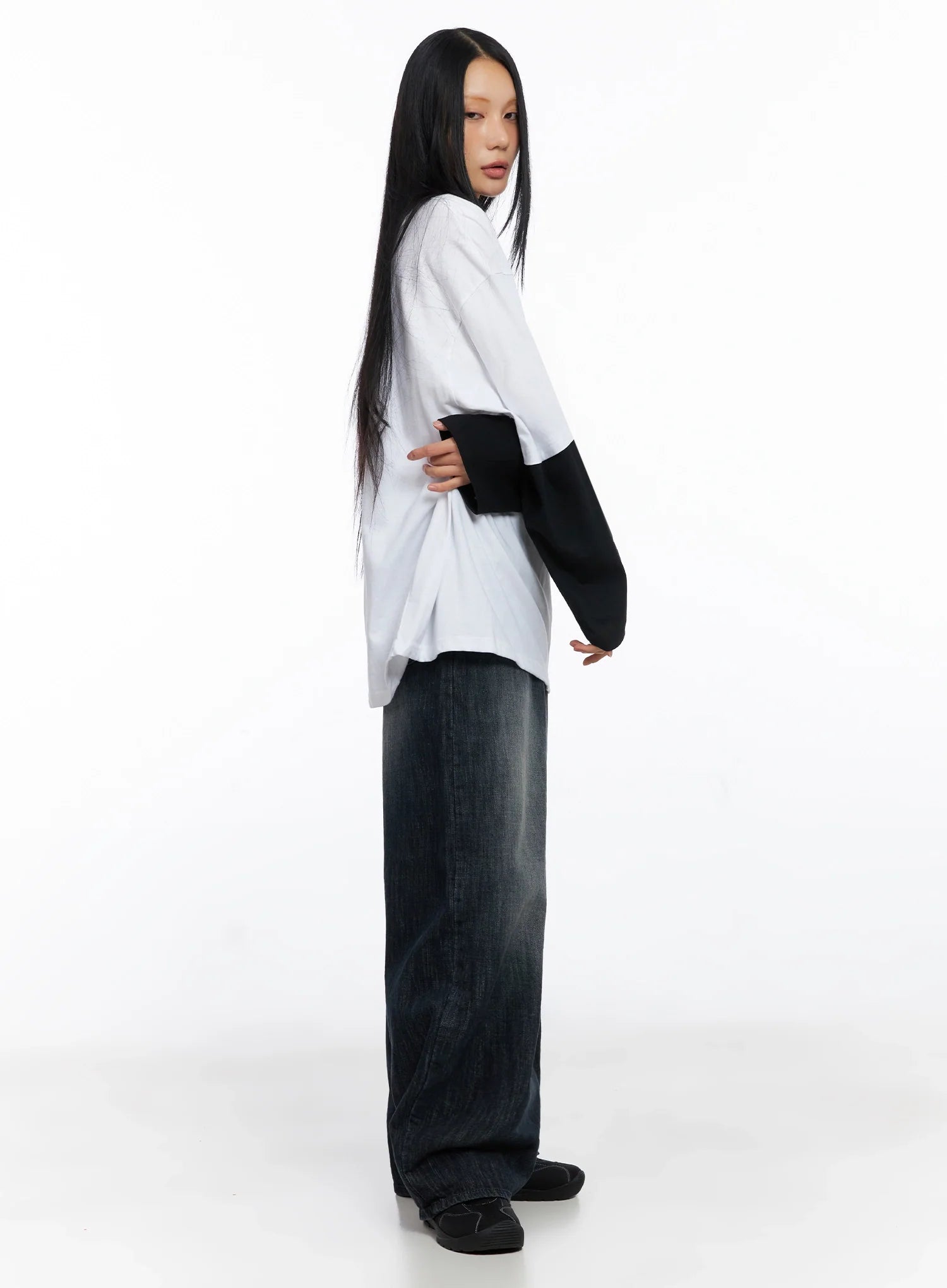 minnell-vintage-wash-wide-leg-jeans-co517