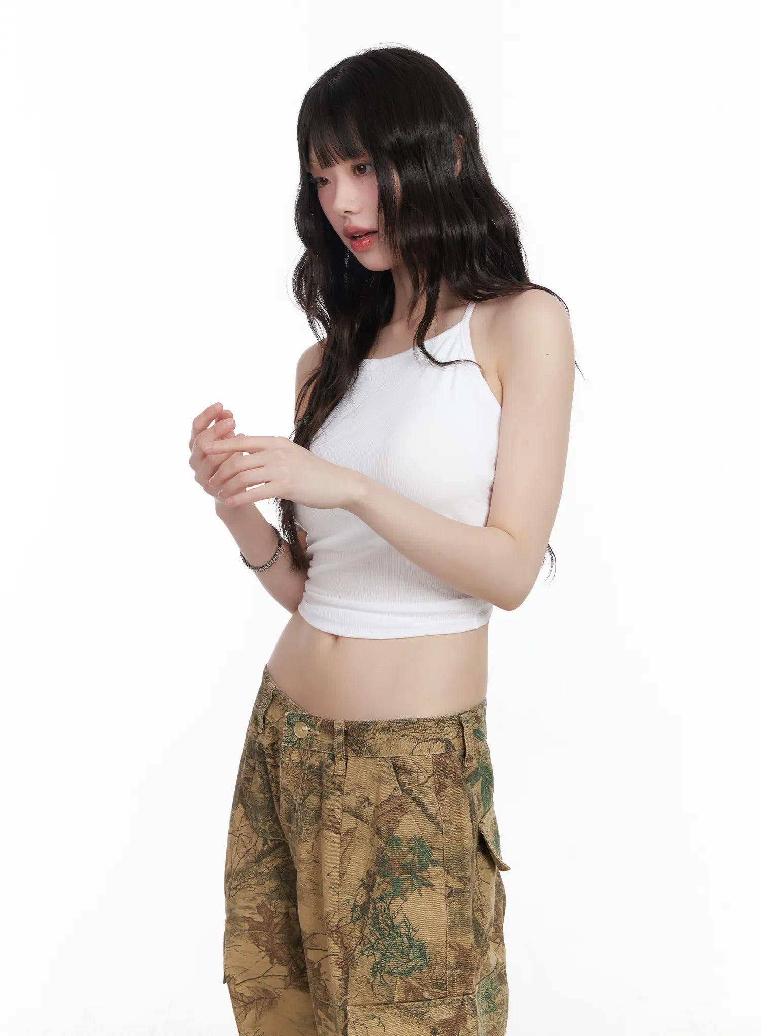 backless-cross-strap-sleeveless-top-cm526