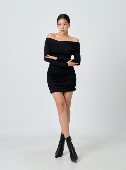 Off-Shoulder Mini Dress IJ331