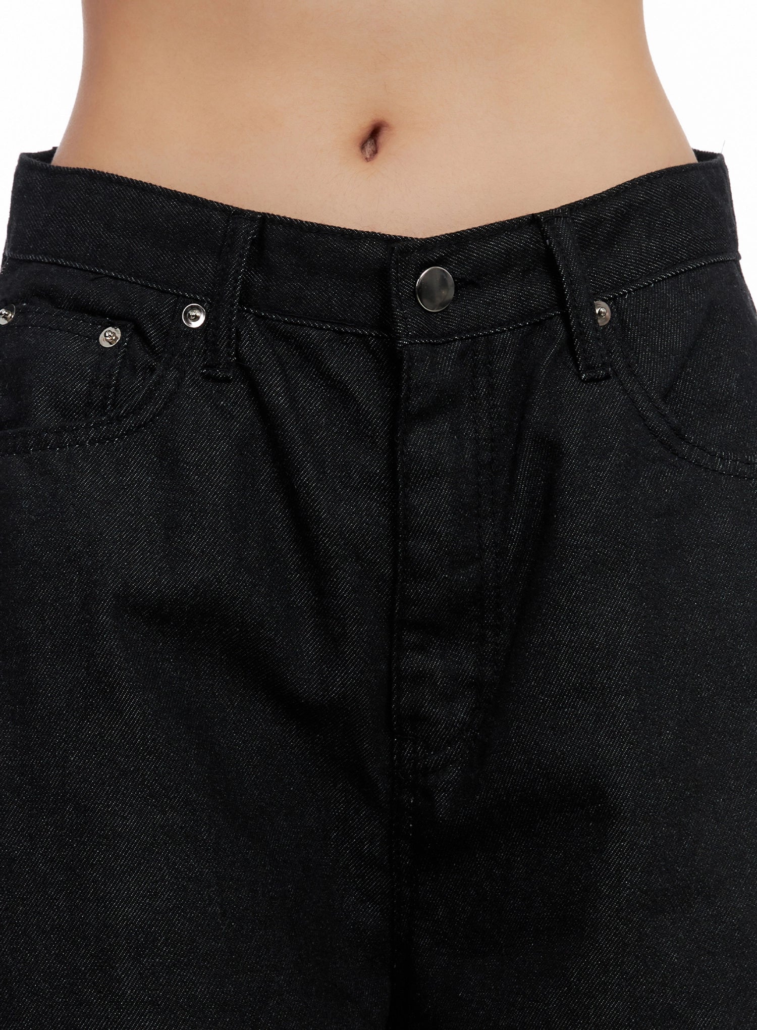 lea-cross-patch-baggy-jeans-is525