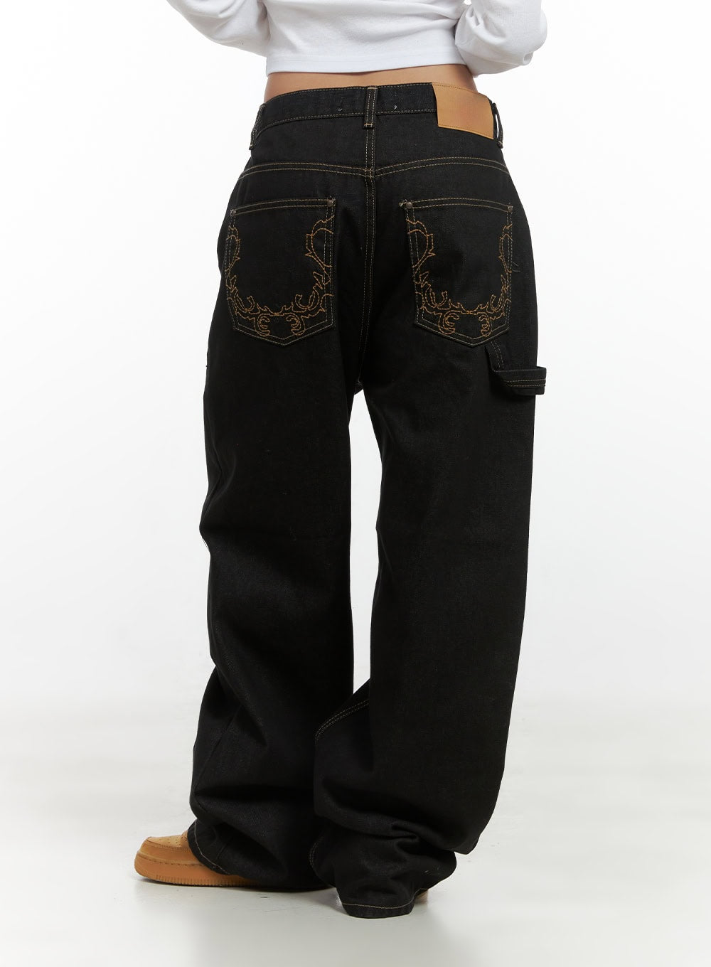 mara-relaxed-fit-pocketed-cotton-wide-leg-jeans-cs426