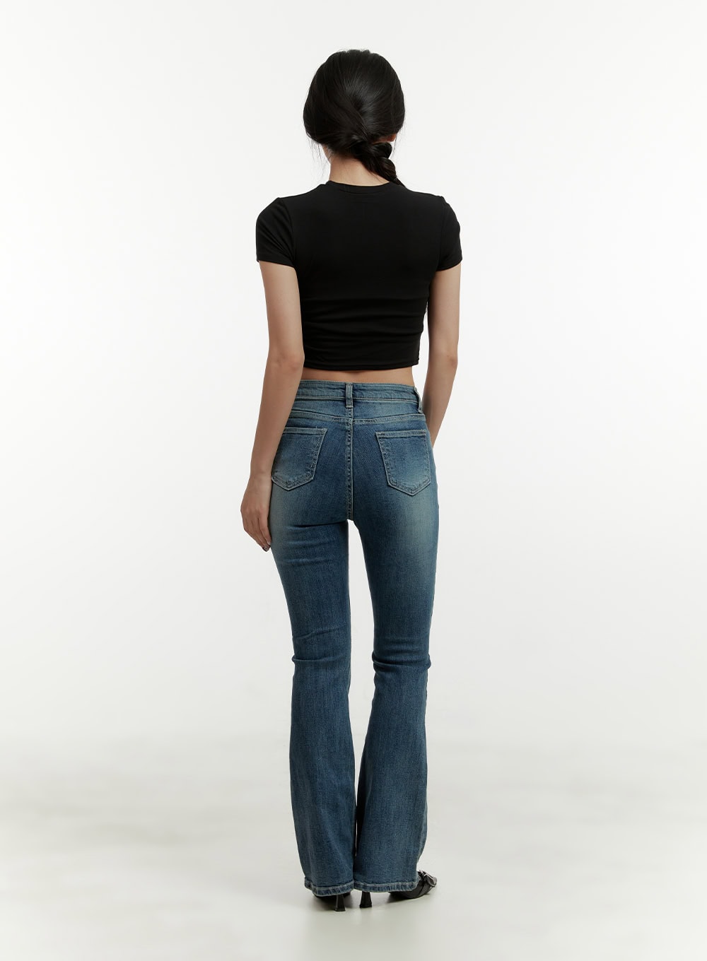low-rise-bootcut-jeans-cy409