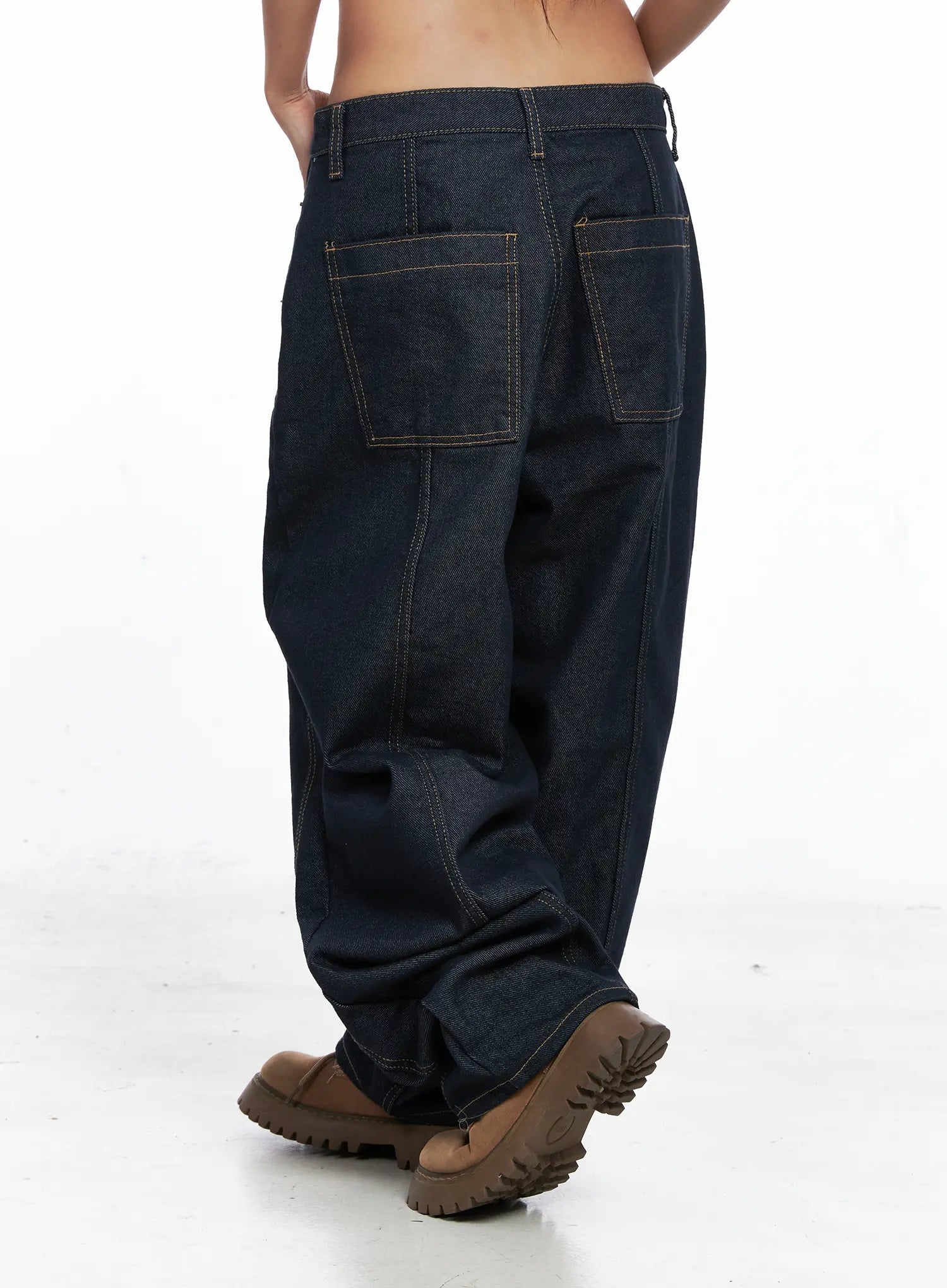 tyler-no-fade-wide-leg-jeans-co510