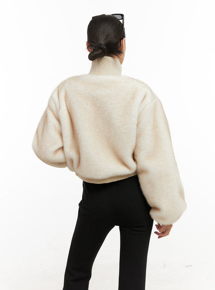 cozy-long-sleeve-crop-faux-fur-jacket-cd410