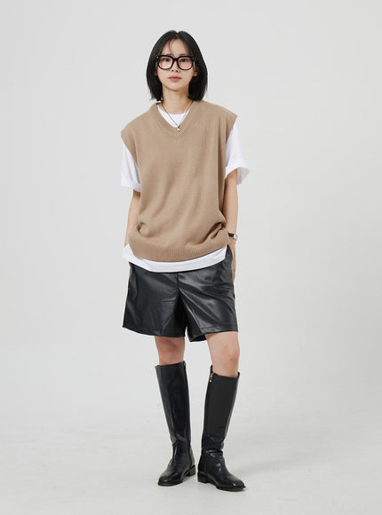 Faux Leather Bermuda Shorts OM303