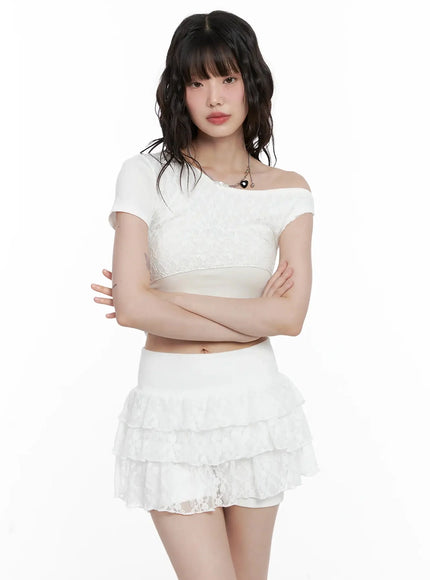 asymmetric-off-shoulder-lace-trim-top-il531