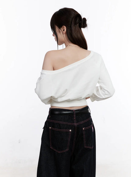 Cat Print Off-Shoulder Cropped Sweatshirt CO501