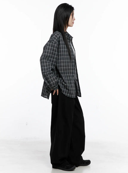 oversized-plaid-button-up-shirt-cs512