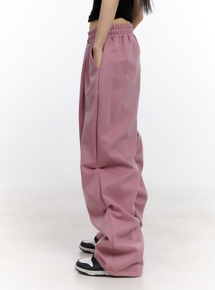 shirred-wide-fit-sweatpants-cf512