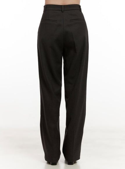 warm-straight-fit-slacks-on422