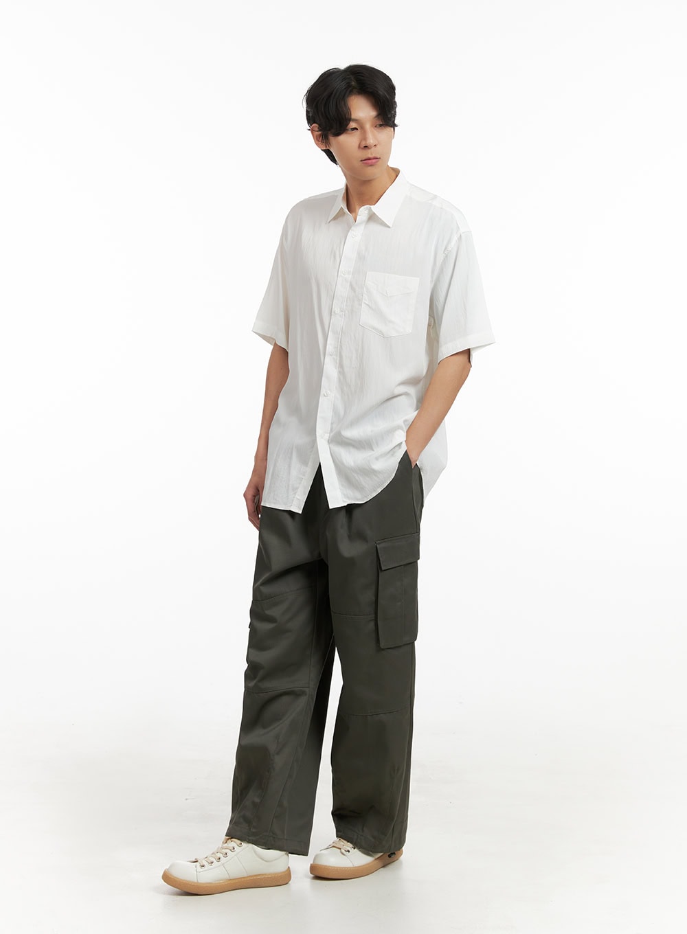 mens-buttoned-collar-short-sleeve-shirt-iy410