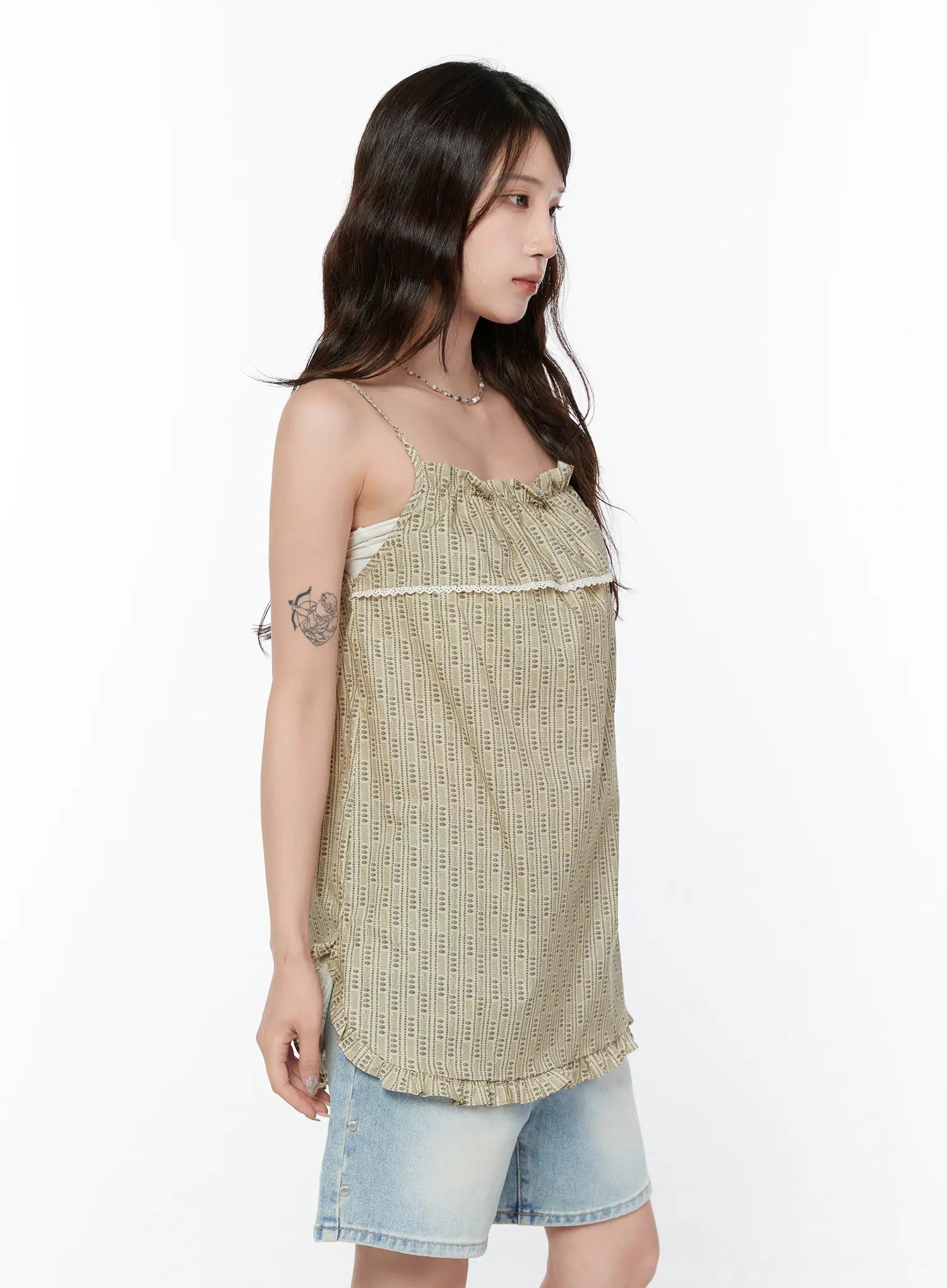 bohemian-ruffle-sleeveless-top-cy515