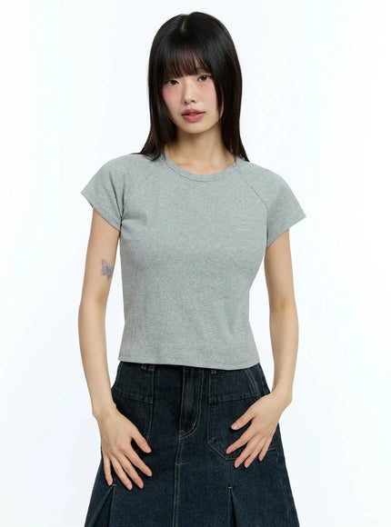 slim-fit-cropped-tee-iu523