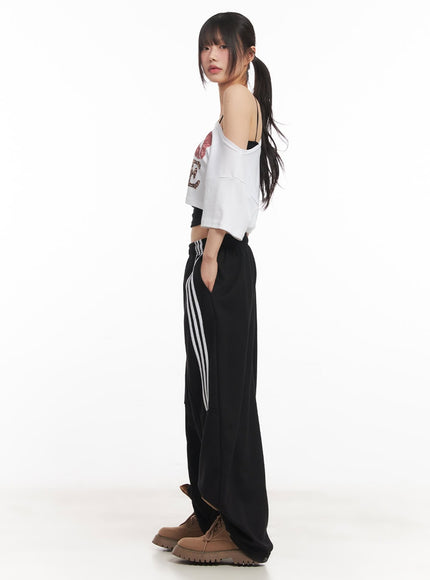 one-shoulder-leopard-graphic-crop-top-ca523