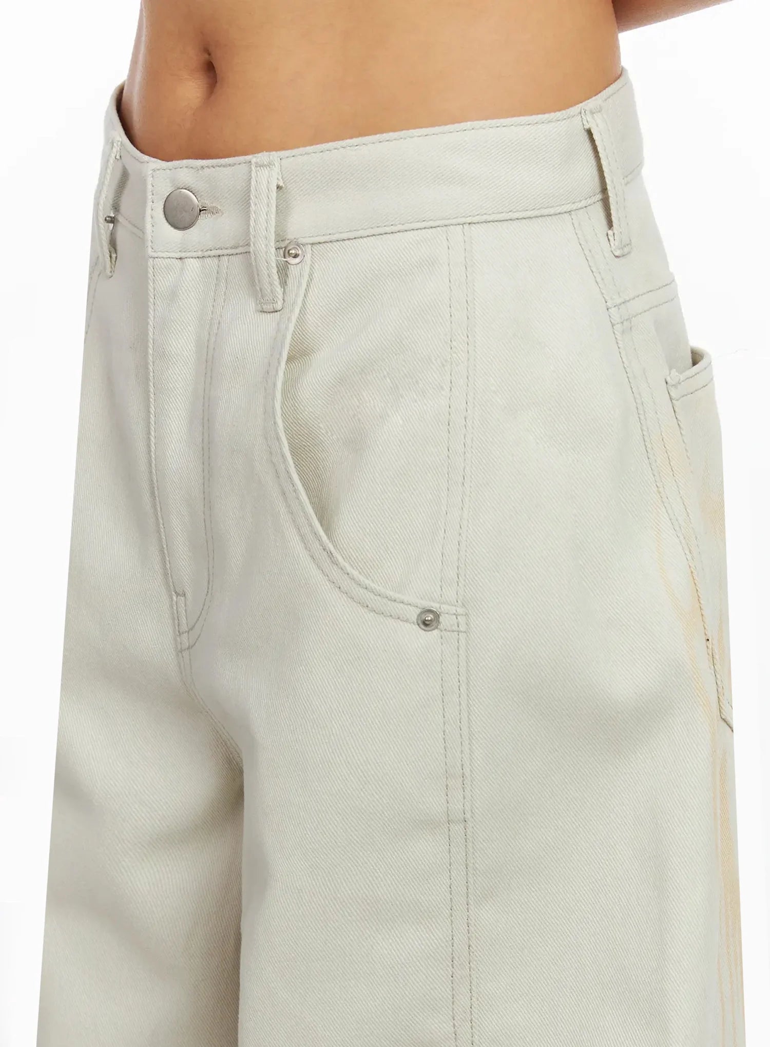 Juniper Wing Print Baggy Jeans IA527