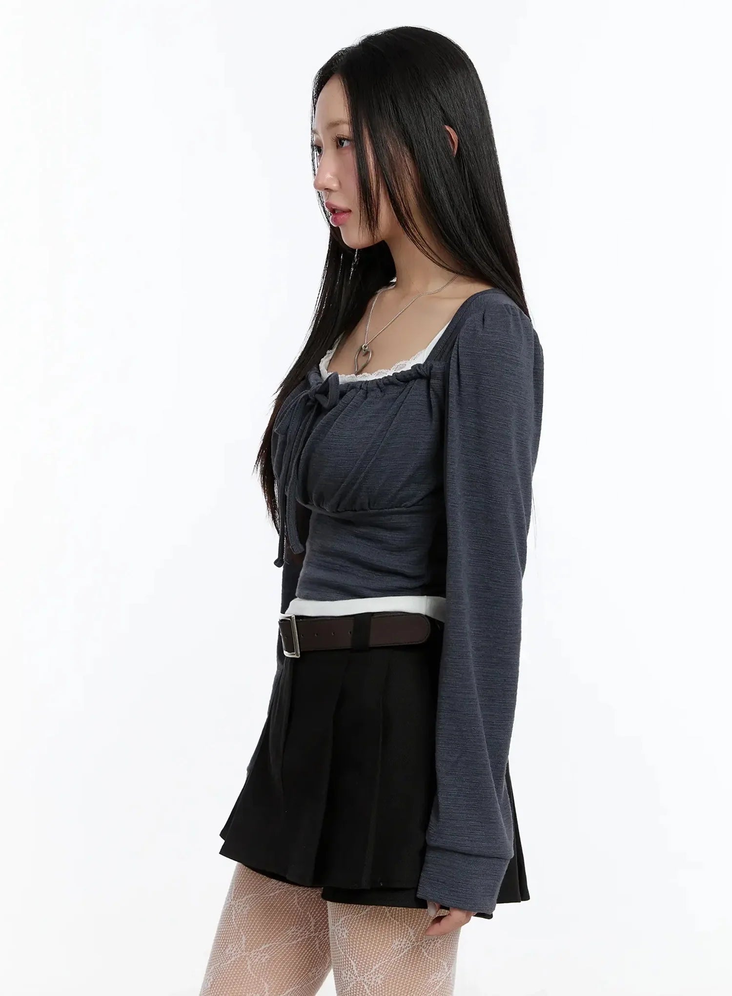 square-neck-ribbon-long-sleeve-top-im513