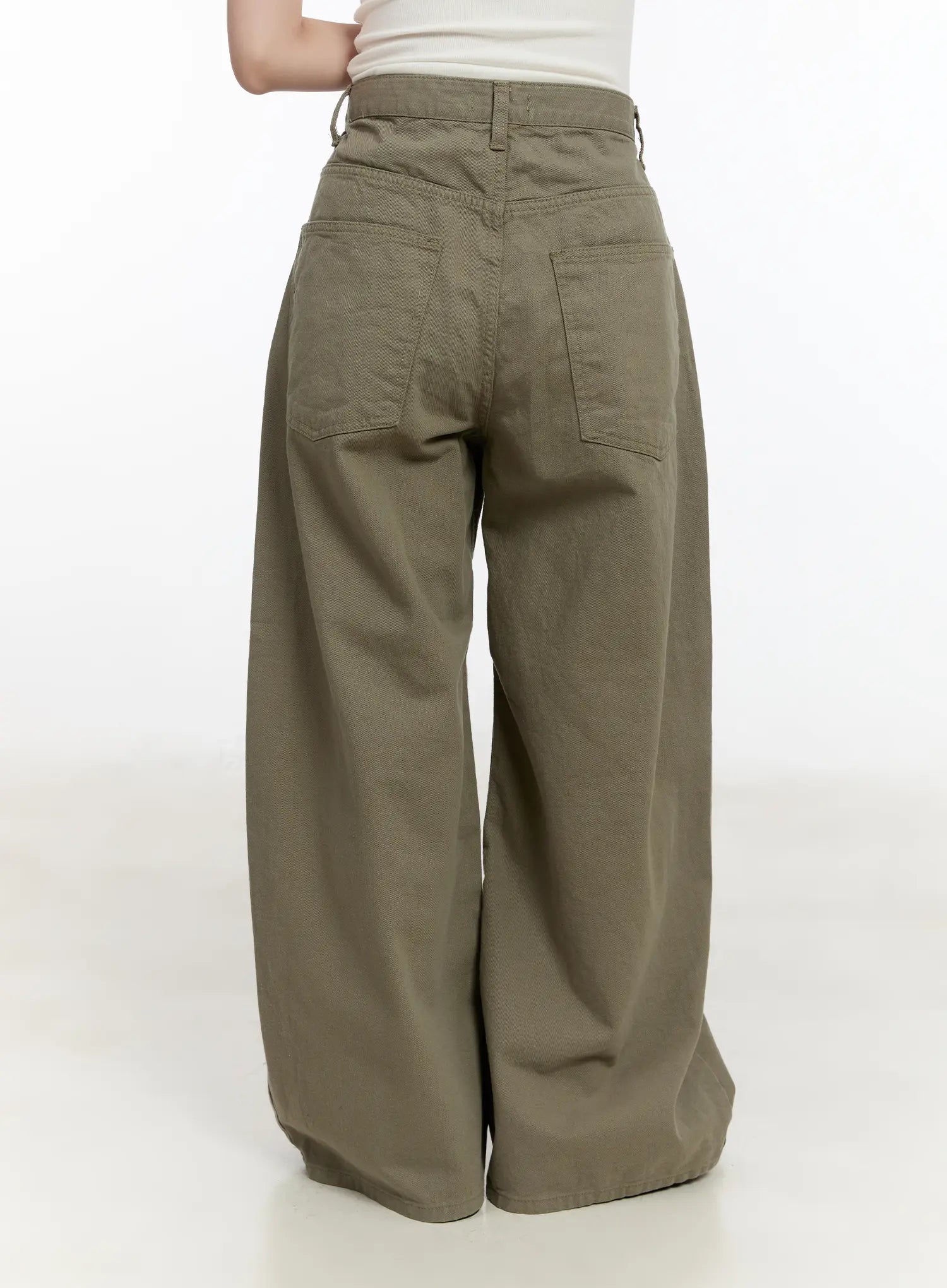 pocket-detail-wide-leg-pants-cm510