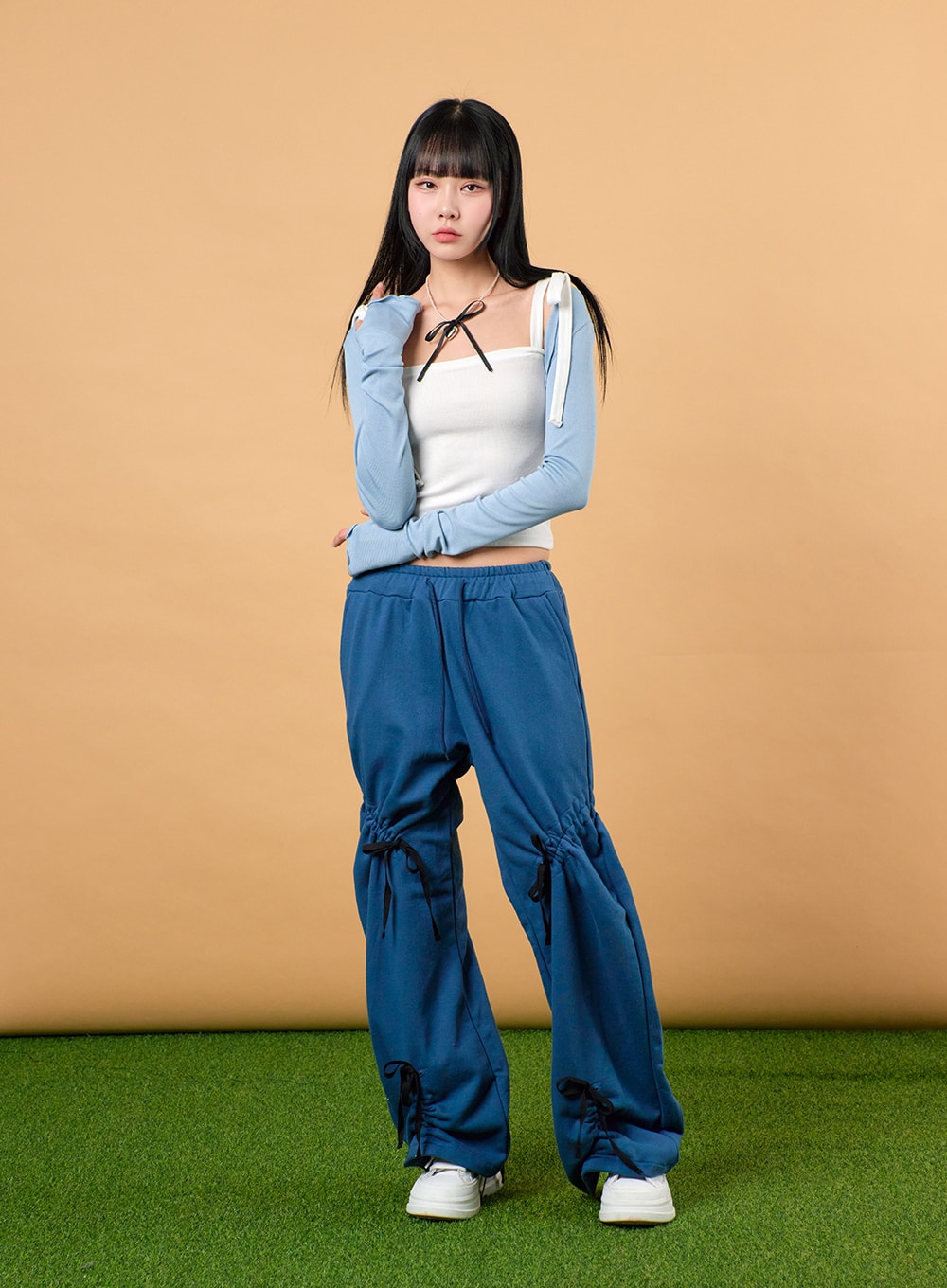 drawstring-ribbon-detail-sweatpants-ij430