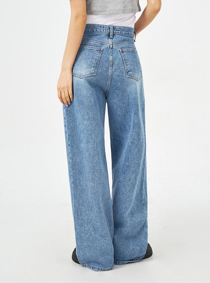 Mid-Wash Bootcut Jeans CM323
