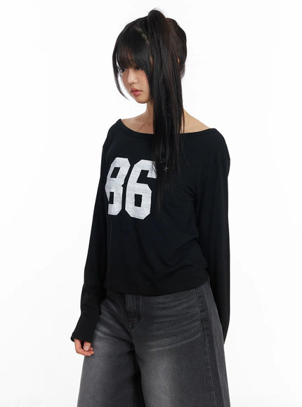 Loose Fit Boat Neck Graphic Long Sleeve Tee CF504