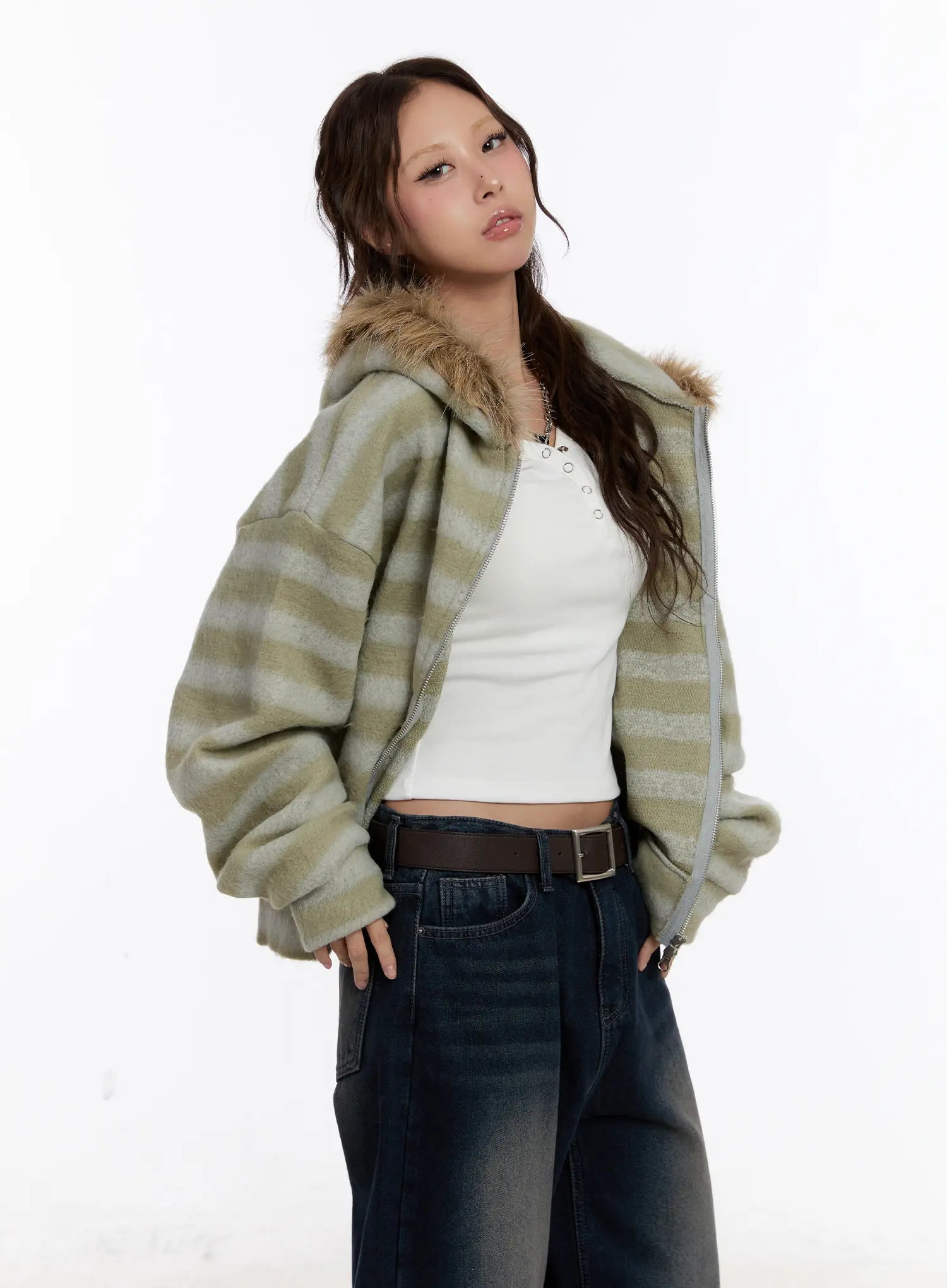 striped-faux-fur-zip-up-hoodie-cn527