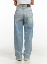 light-washed-loose-fit-straight-jeans-cy417