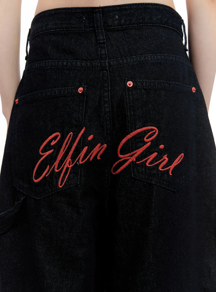 red-text-graphic-embroidered-jorts-cl504
