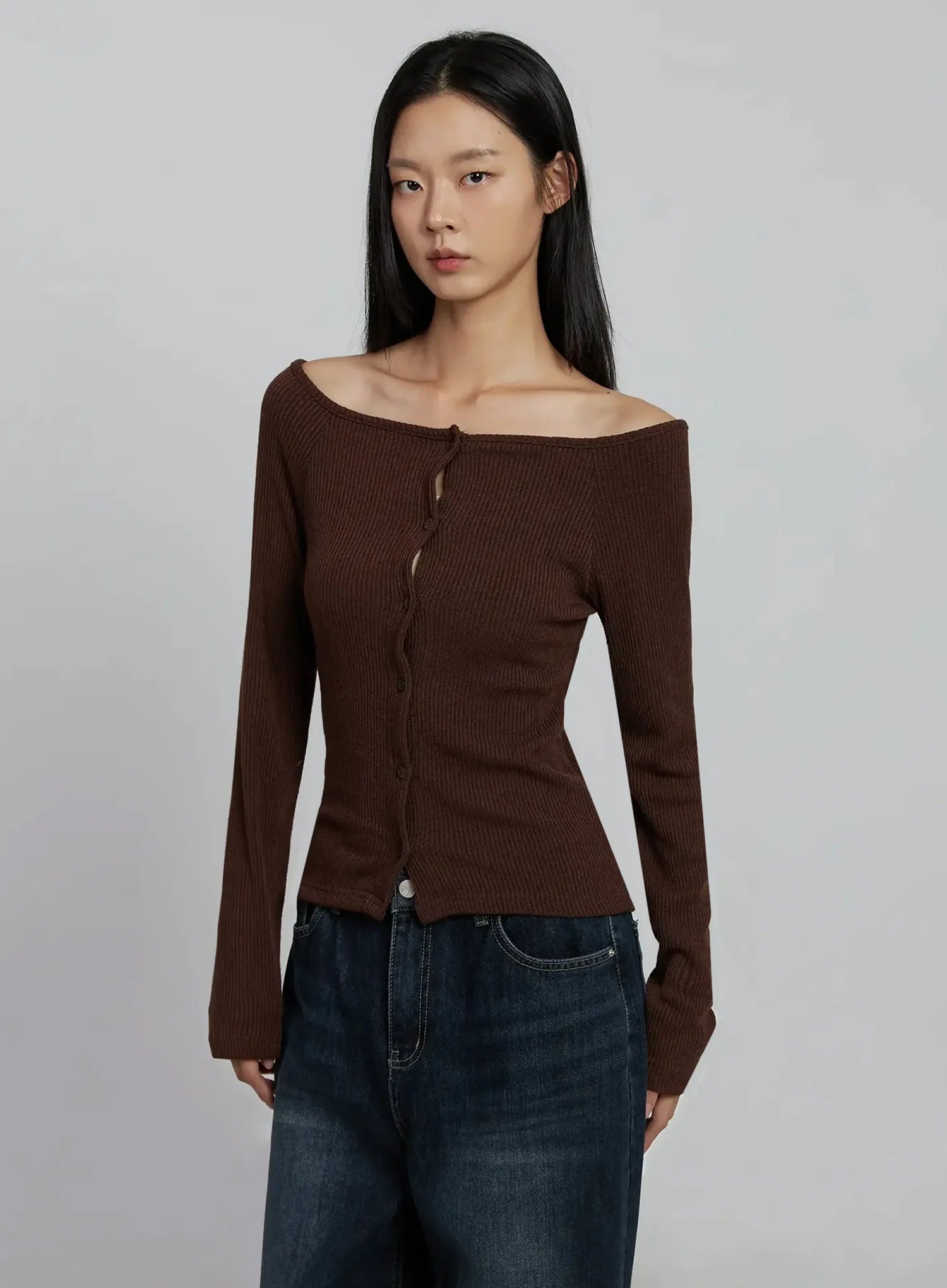 off-shoulder-button-ribbed-cardigan-im520
