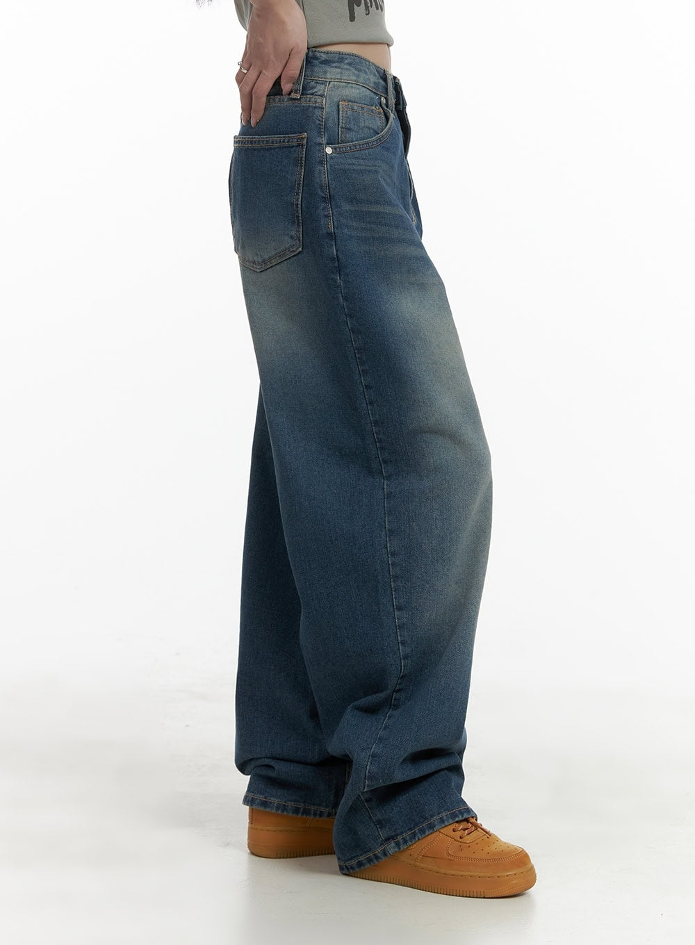 wide-fit-baggy-jeans-ca426