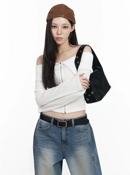 eyelet-strap-square-shoulder-bag-im506