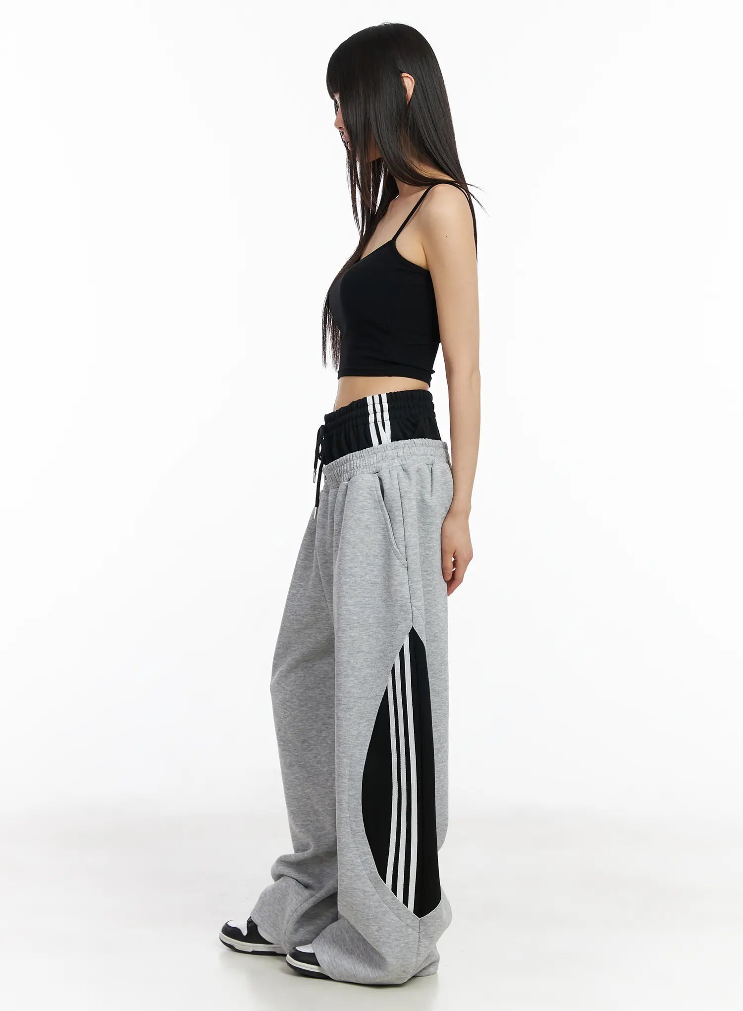 layered-wide-leg-track-pants-cm525