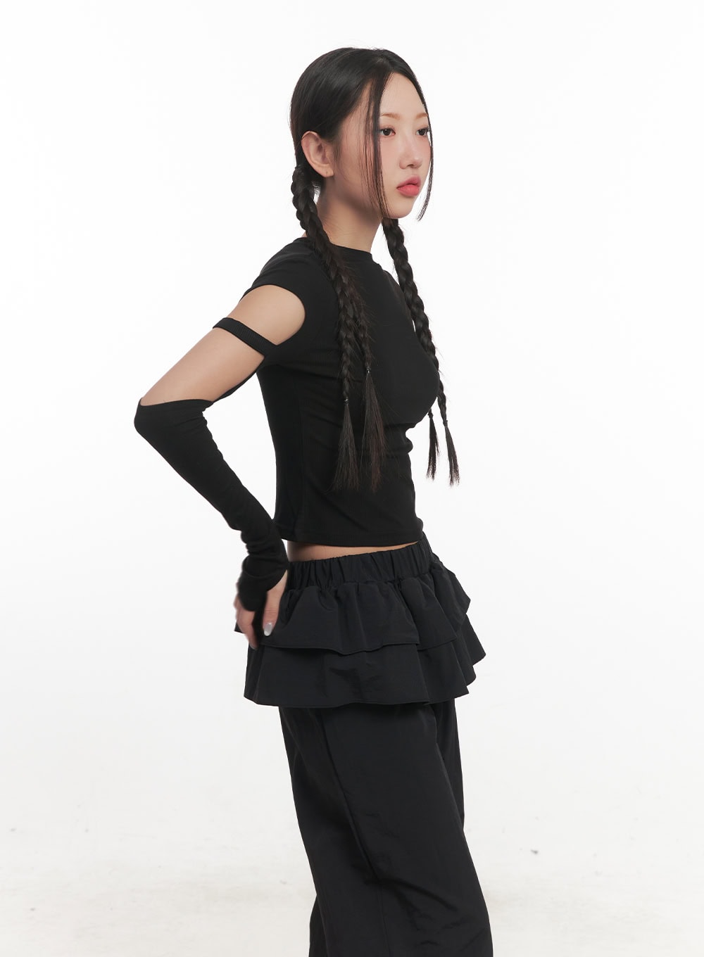 ribbed-cut-out-crop-top-cf524