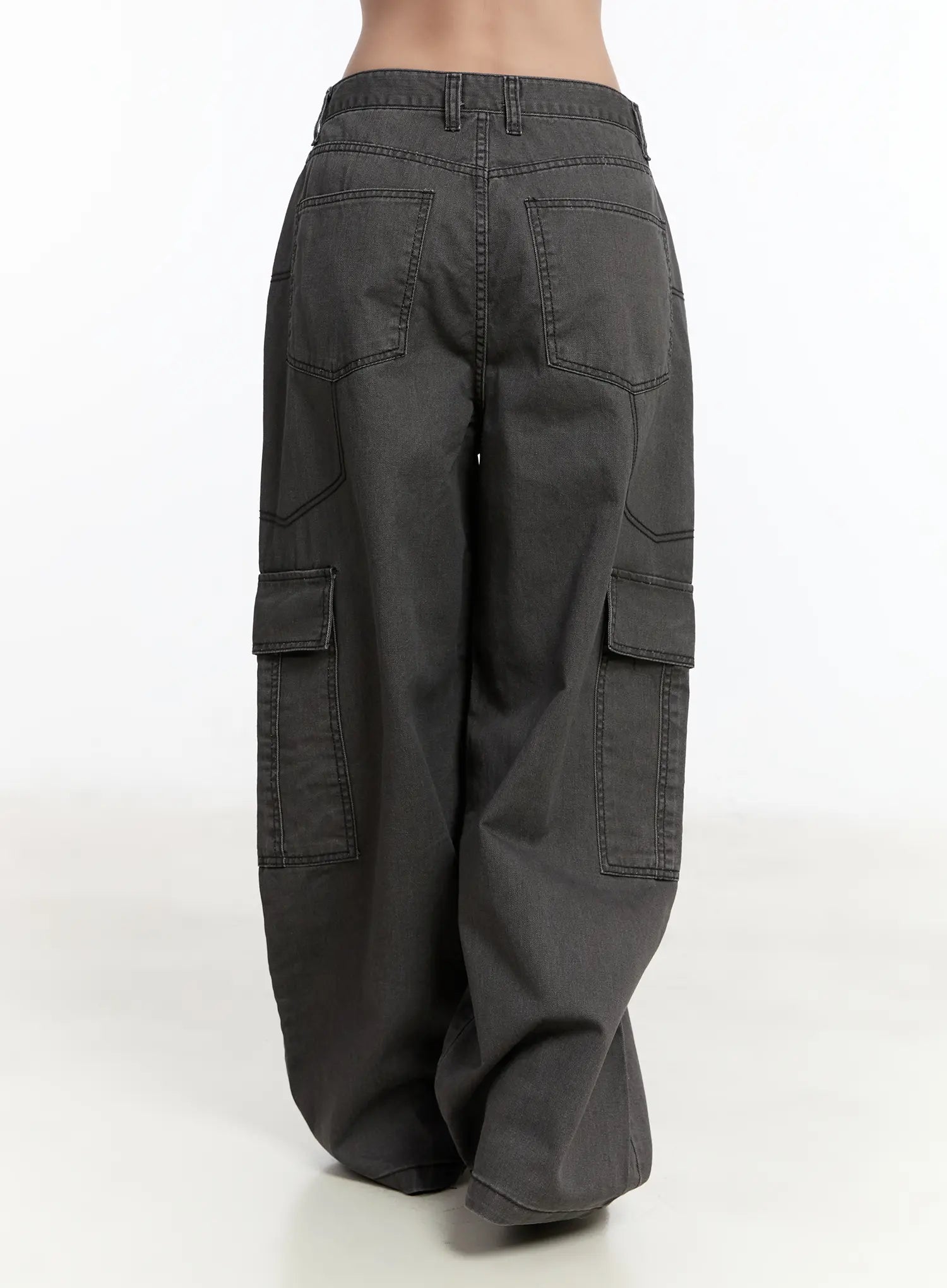wide-leg-cargo-pants-cm511