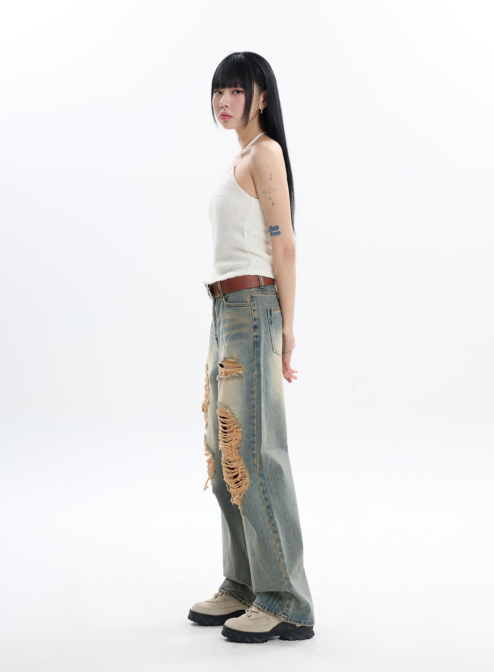 knit-halter-crop-cami-top-if413