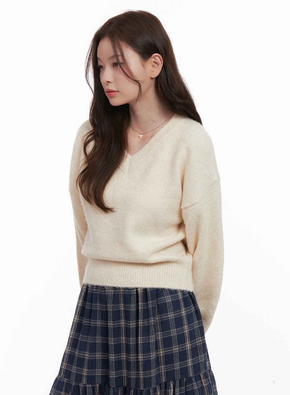 warmwool-solid-v-neck-sweater-od403