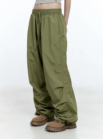 wide-leg-nylon-pintuck-pants-cg507