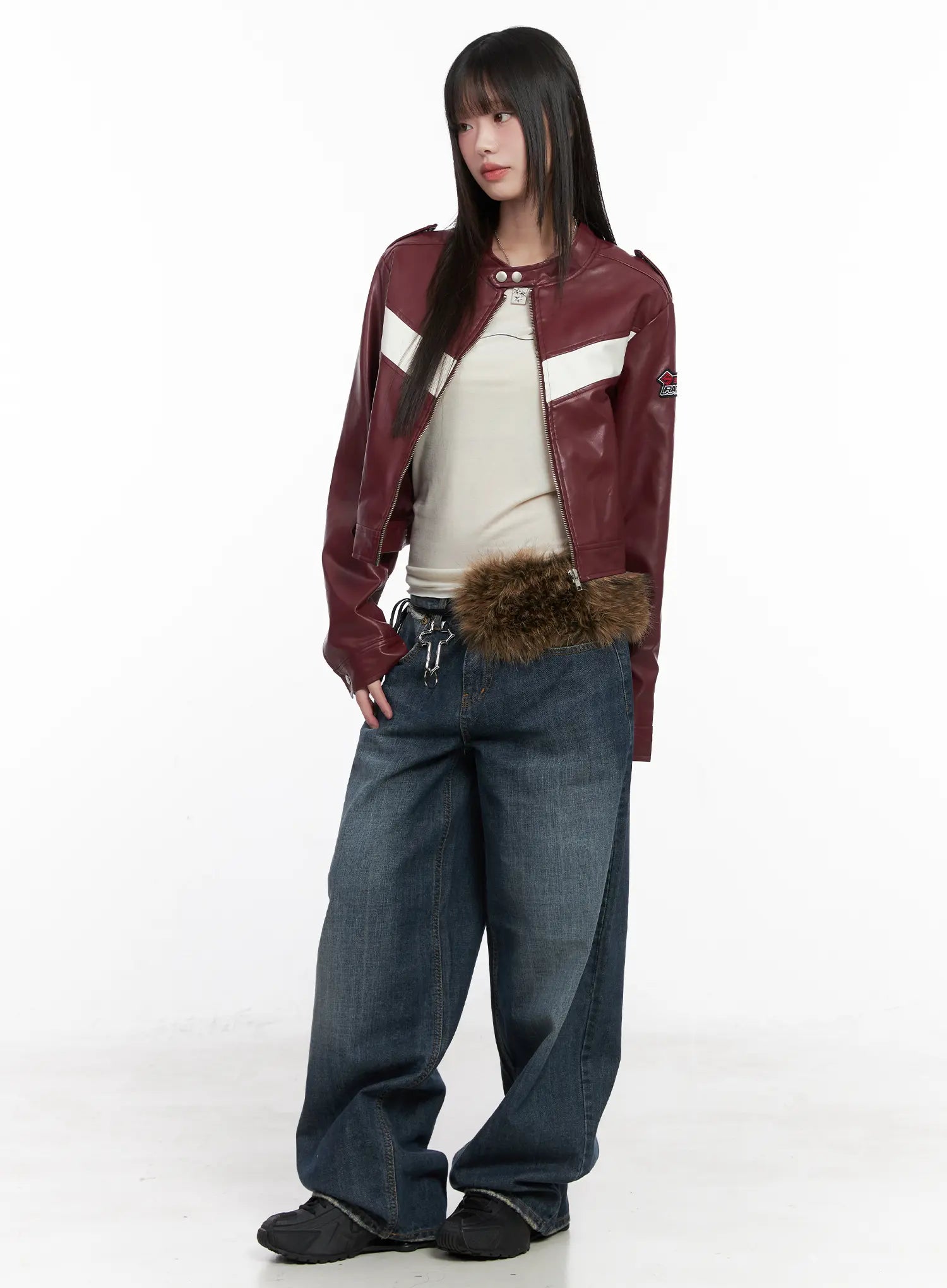 elowyn-low-rise-baggy-jeans-cn510