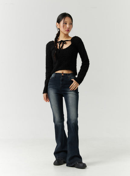 mid-rise-bootcut-jeans-cd301