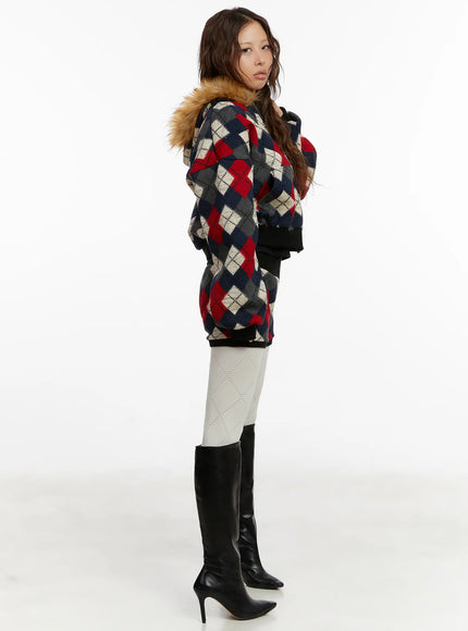 argyle-faux-fur-trim-zip-up-hoodie-cd512