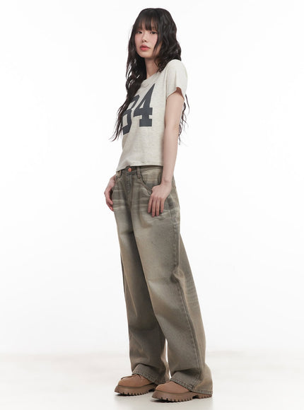 "84" Graphic Crop Tee  CM520