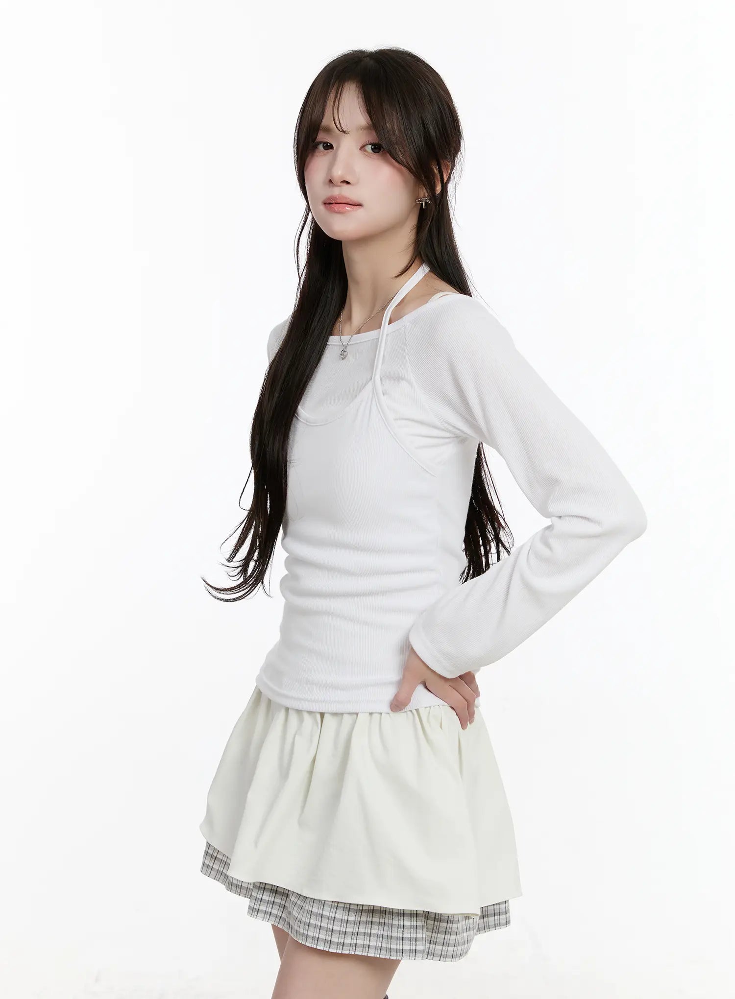 layered-off-shoulder-long-sleeve-top-cm510
