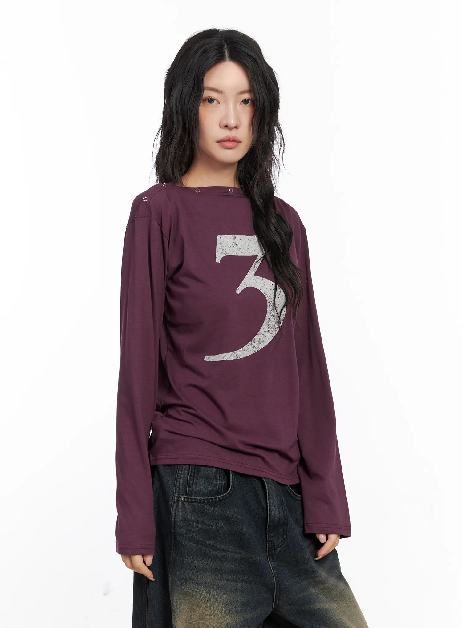 eyelet-graphic-off-shoulder-top-co507