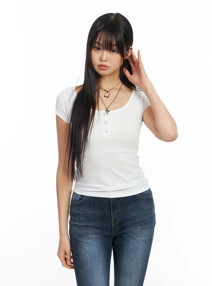 slim-fit-ribbed-button-tee-cf506-1 / White