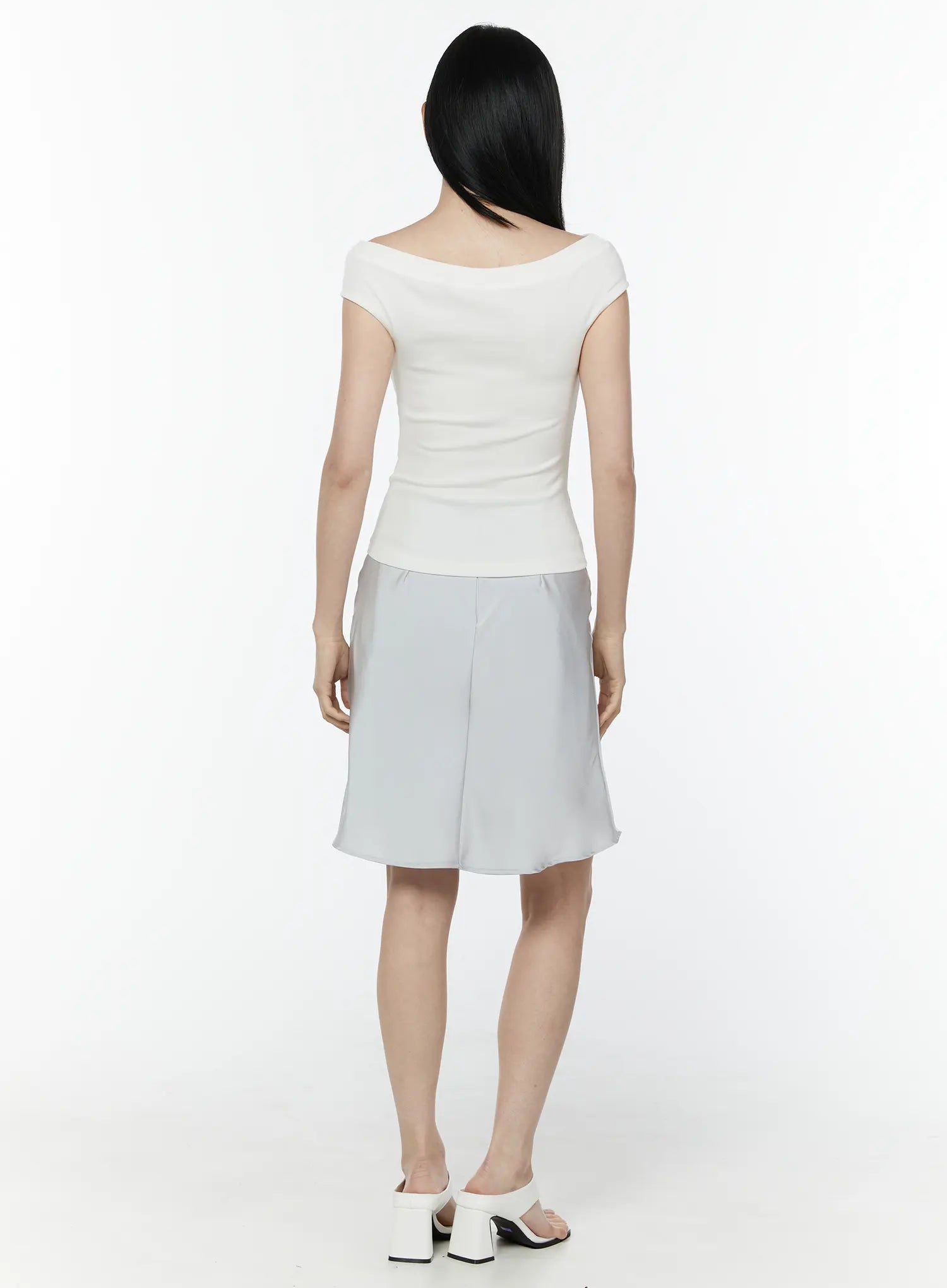 boat-neck-short-sleeve-top-iu505
